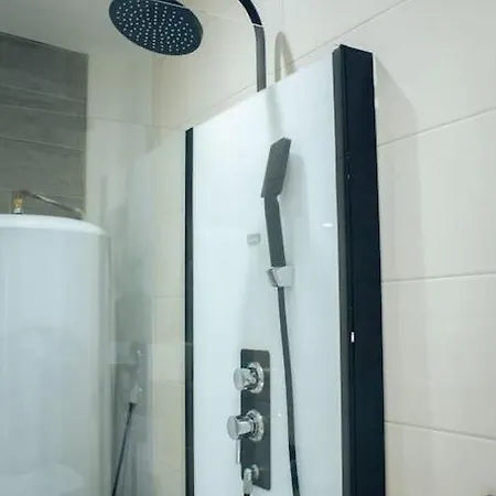 L'escapade - Jacuzzi & Terrasse Apartment