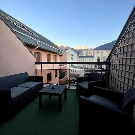 L'escapade - Jacuzzi & Terrasse Albertville